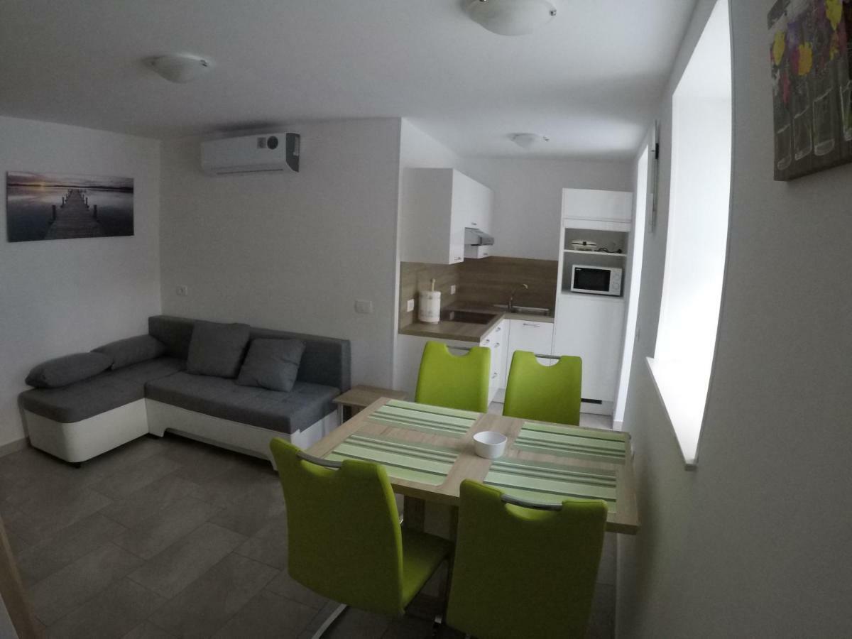 Apartmaji Ema 코페르 외부 사진